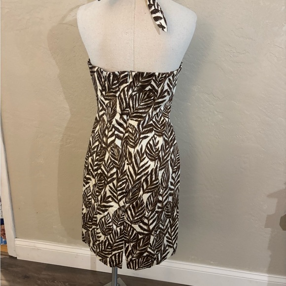 Jones New York Tropical Brown and White leaf pattern Halter Dress Sz 8 - Picture 3 of 8